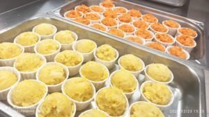 préparation des entrées plateaux repas